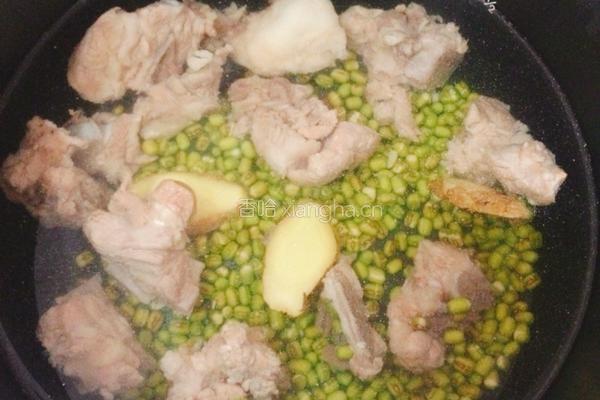 排骨绿豆冬瓜汤的做法图解3