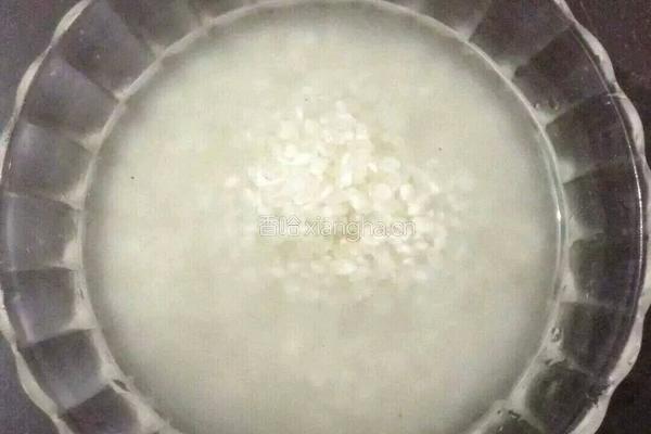 鸡蛋瘦肉粥的做法图解3