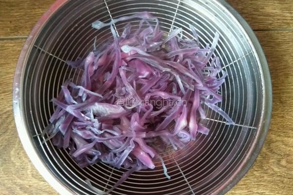 紫甘蓝拌豆腐丝的做法图解4