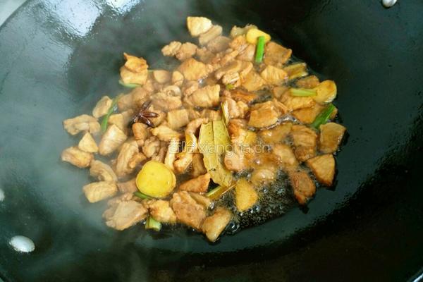 香菇炖肉的做法图解5
