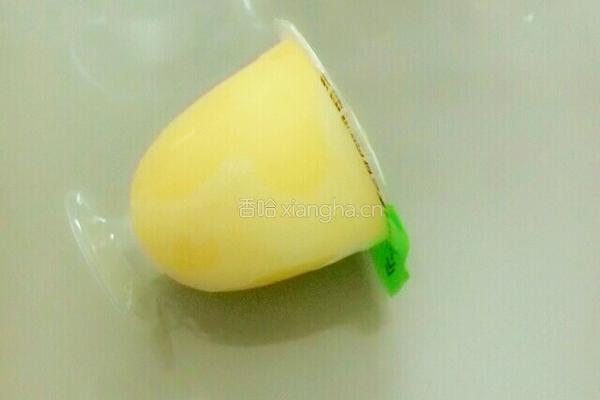 葡萄奶冻慕斯的做法图解2