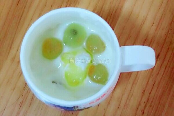 葡萄奶冻慕斯的做法图解8