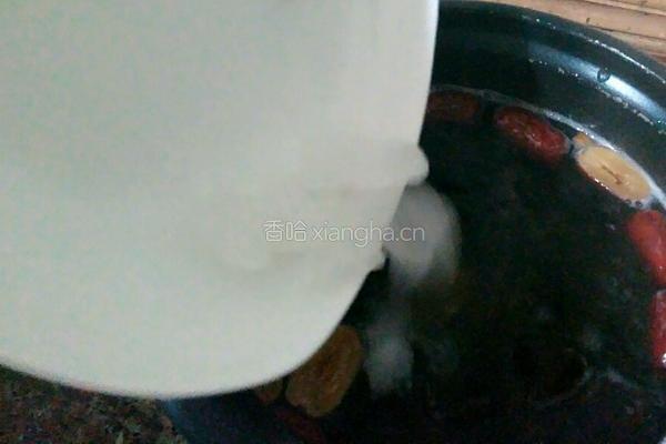 桂圆红枣木耳羹的做法图解6