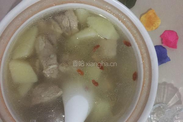 排骨土豆汤