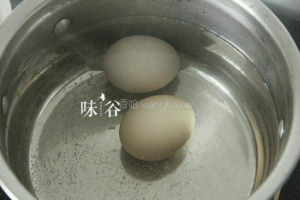 莲子百合鸡蛋糖水的做法图解4