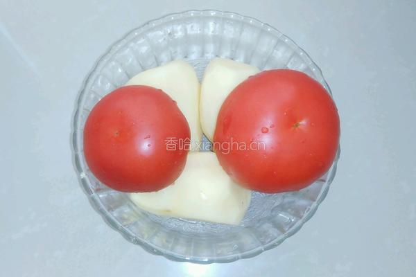番茄土豆的做法图解1