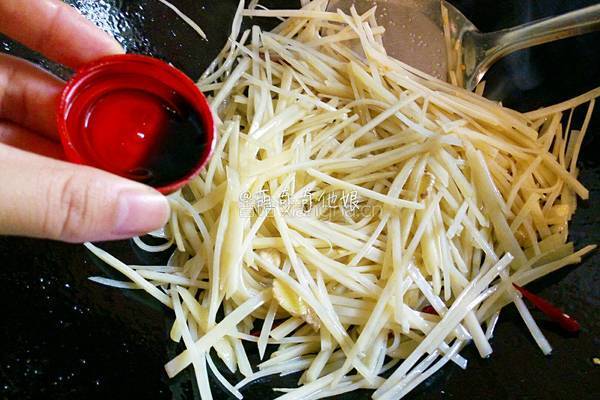 酸辣土豆丝的做法图解8