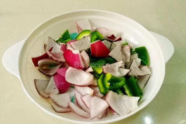 青椒洋葱的做法图解2