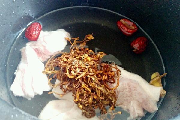 虫草老鸭汤的做法图解4