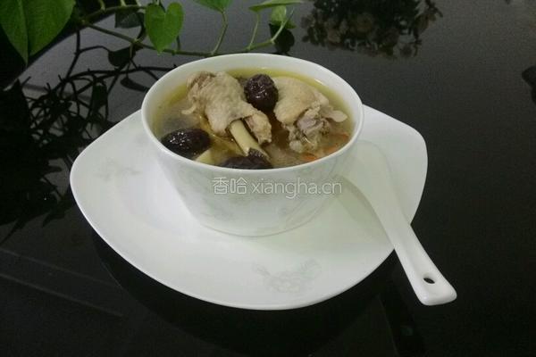 红枣枸杞炖鸡汤