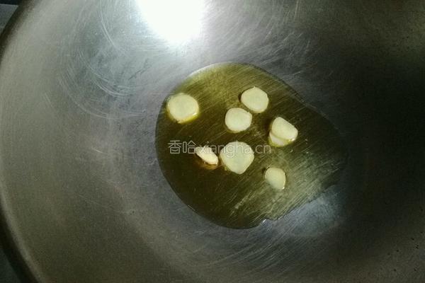 红枣枸杞炖鸡汤的做法图解4