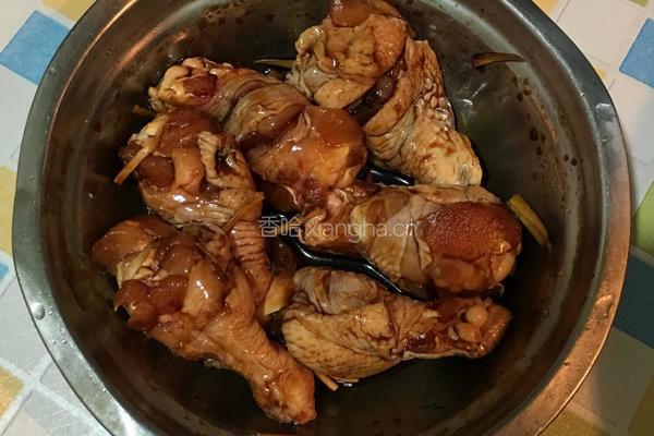蚝油鸡腿的做法图解1