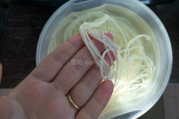 改良版朝鲜冷面的做法图解1