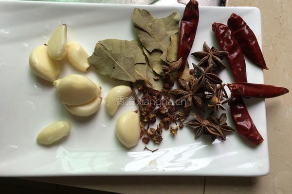 蒜香花生的做法图解4