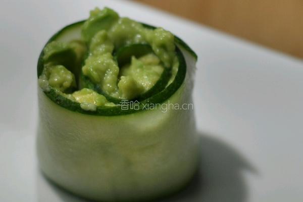 青瓜牛油果卷的做法图解4