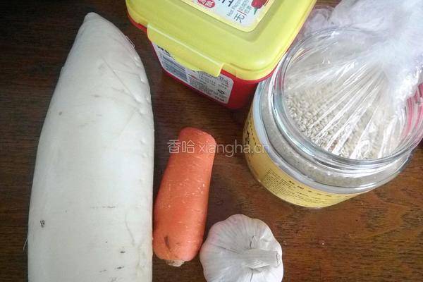 白萝卜泡菜的做法图解1