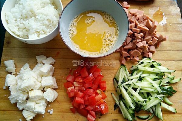 蛋包馒头炒饭的做法图解2