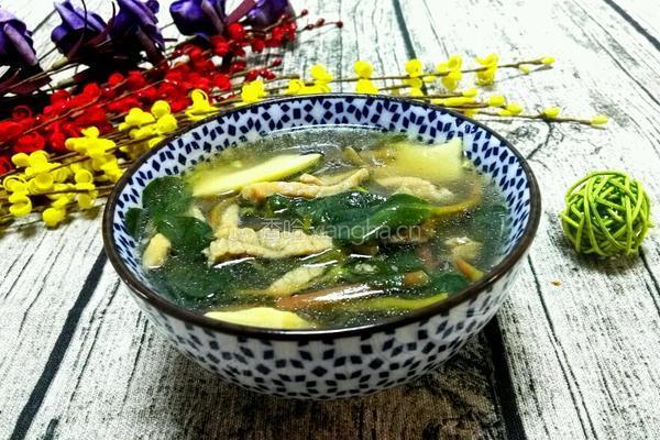 马齿苋瘦肉笋干汤的做法图解10