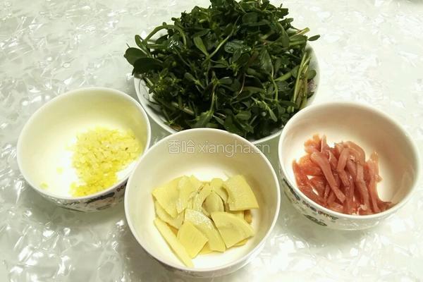 马齿苋瘦肉笋干汤的做法图解1