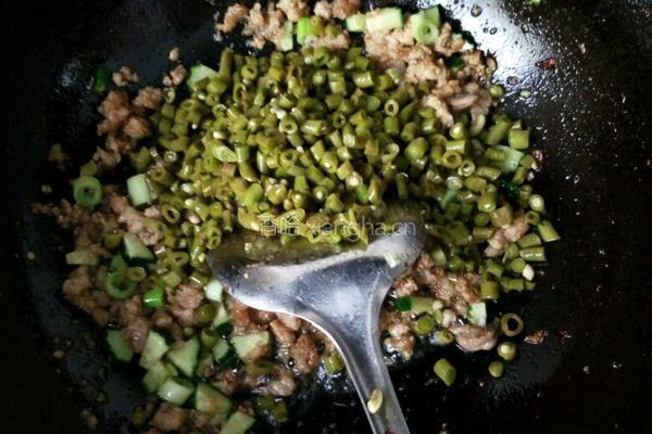 烂肉酸豇豆的做法图解6