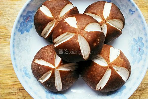 香菇炒黄瓜片的做法图解2