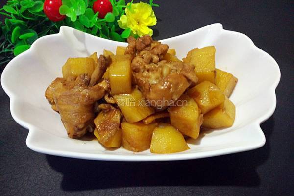 家常土豆炖鸡块