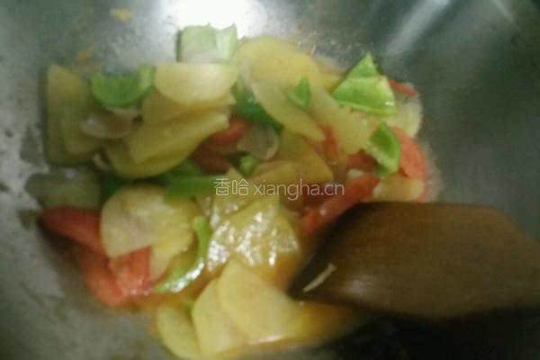 土豆辣椒西红柿的做法图解5