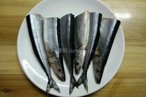 酱煎秋刀鱼的做法图解2