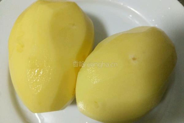 鲅鱼炖土豆的做法图解2