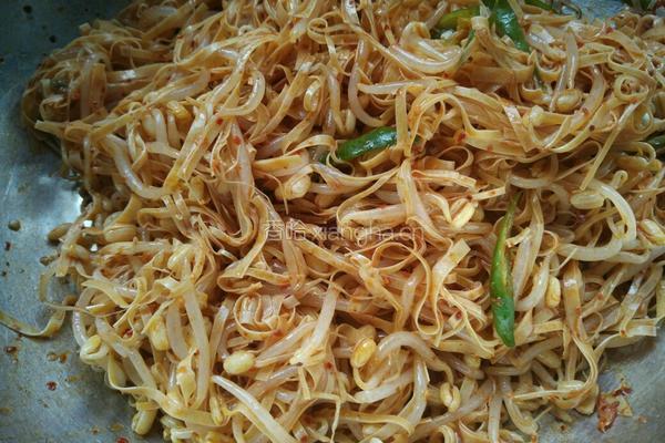 绿豆芽拌干豆腐的做法图解7