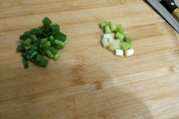 荷包蛋面条的做法图解1