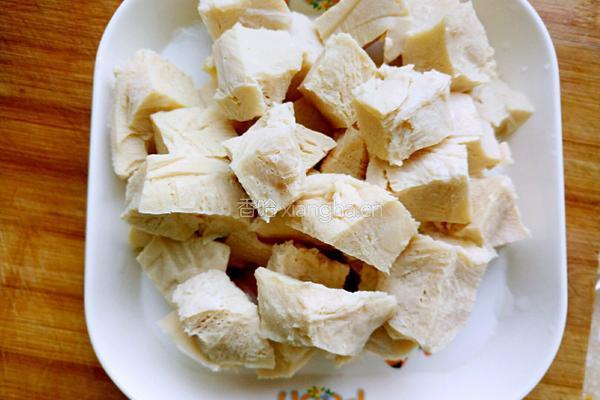 凉拌冻豆腐的做法图解1