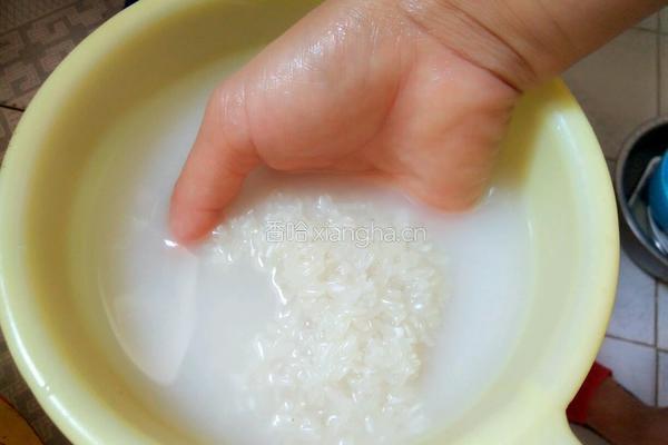 砂锅煮饭的做法图解2