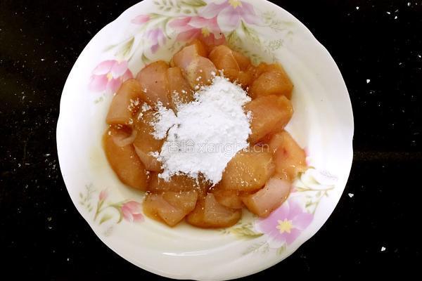 咕噜鸡脯肉的做法图解3