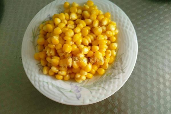 莲子松仁玉米的做法图解2