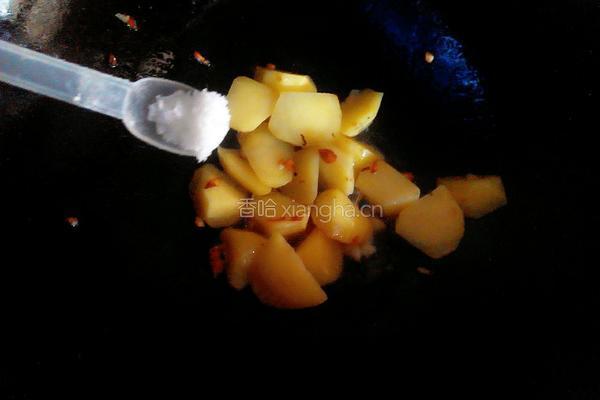 白菜炖土豆的做法图解3