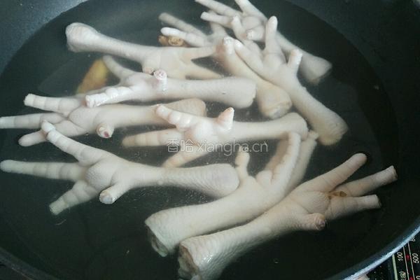水晶鸡脚的做法图解2