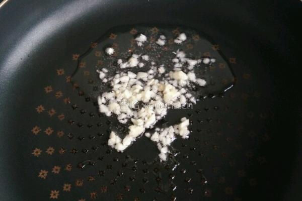 素炒丝瓜的做法图解3