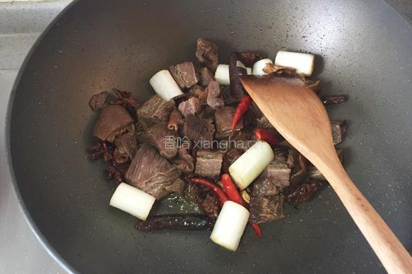 秘制牛腩的做法图解7