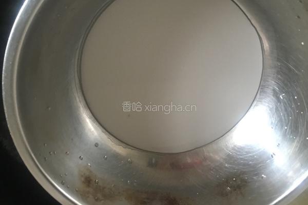 妈妈特别的肉圆青菜粉皮汤的做法图解2