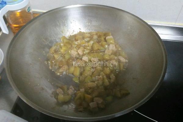 茄子肉丁打卤面的做法图解9