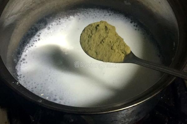 抹茶拿铁的做法图解2