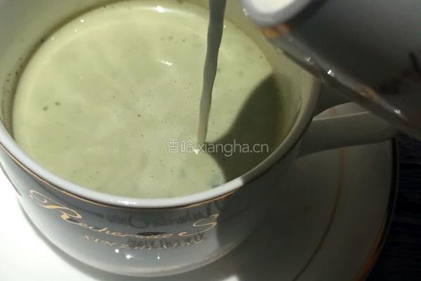 抹茶拿铁的做法图解5