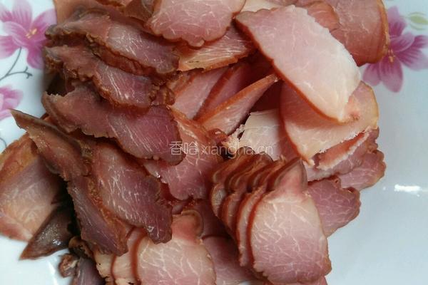 香菇炒腊肉的做法图解3