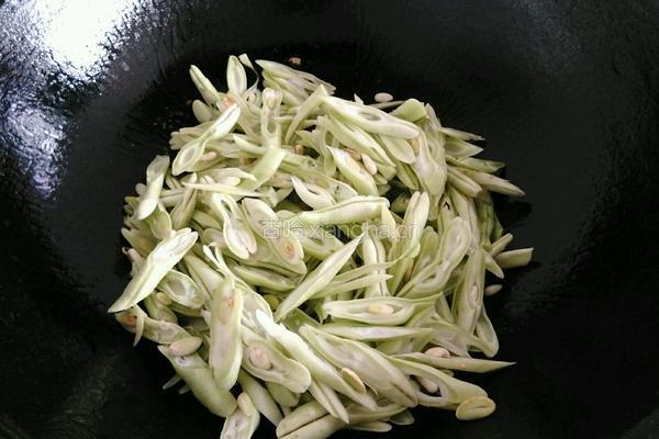 炒白扁豆的做法图解7