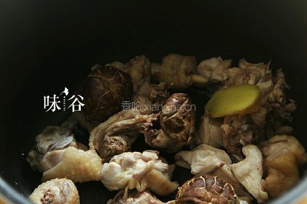 竹荪炖鸡汤的做法图解4