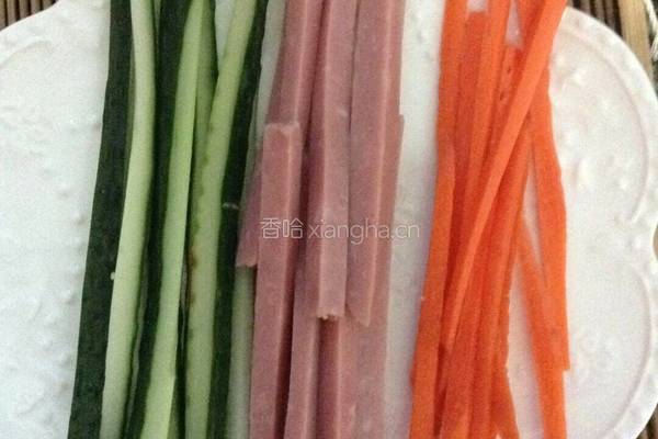 肉松紫菜包饭的做法图解3
