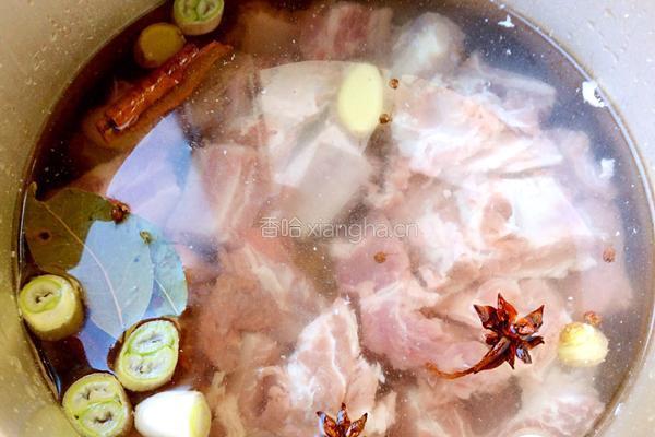 排骨土豆豆腐汤的做法图解3