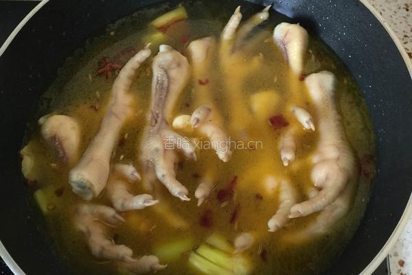 家常炖鸡爪的做法图解9