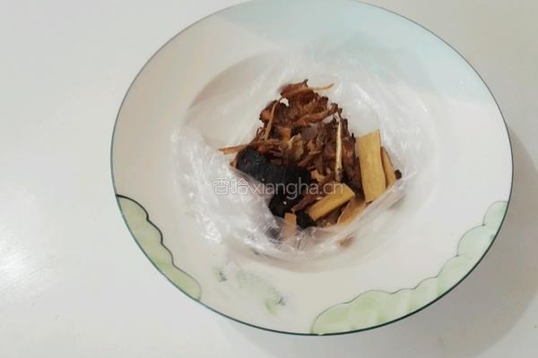 中药排骨汤的做法图解2